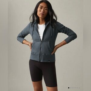 AMERICAN GIANT CLASSIC FULL ZIP IN SIZE SMALL